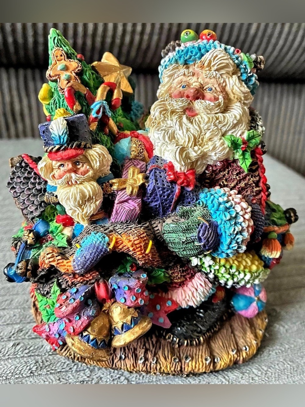 VTG Crinkle Claus Santa's Workshop Holiday Figurine Something for Everyone 1997